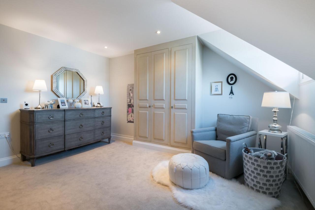 Breathtaking Putney Home With Gorgeous Garden Ричмонд Экстерьер фото