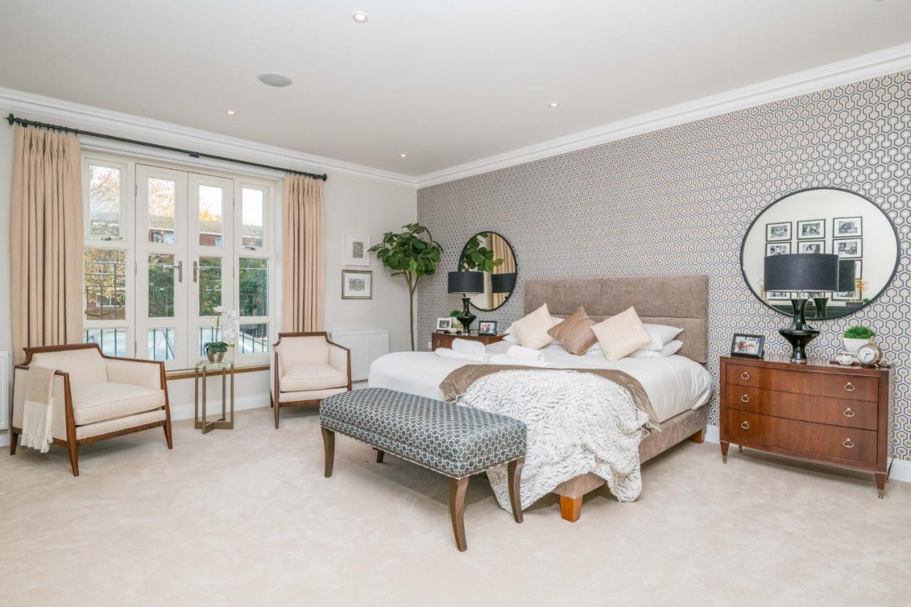 Breathtaking Putney Home With Gorgeous Garden Ричмонд Экстерьер фото
