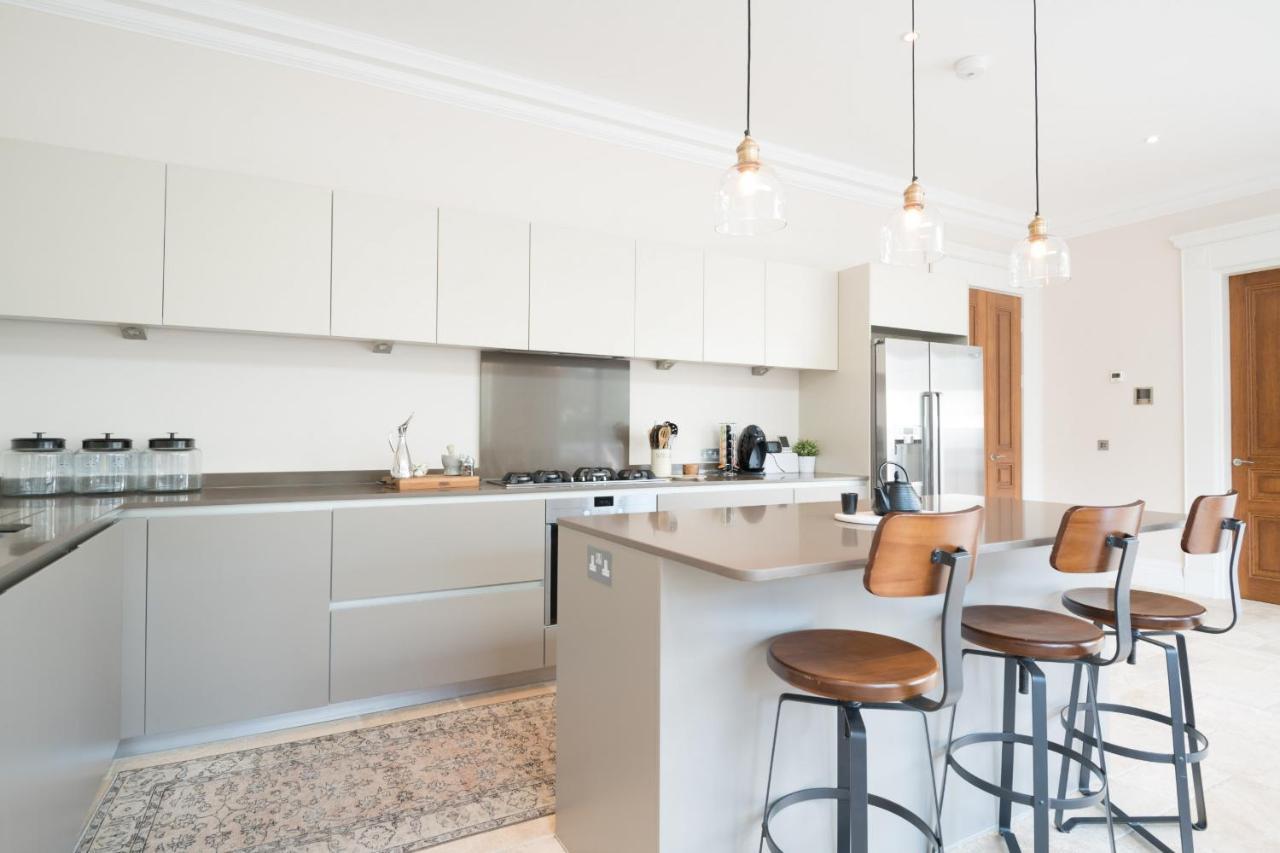 Breathtaking Putney Home With Gorgeous Garden Ричмонд Экстерьер фото