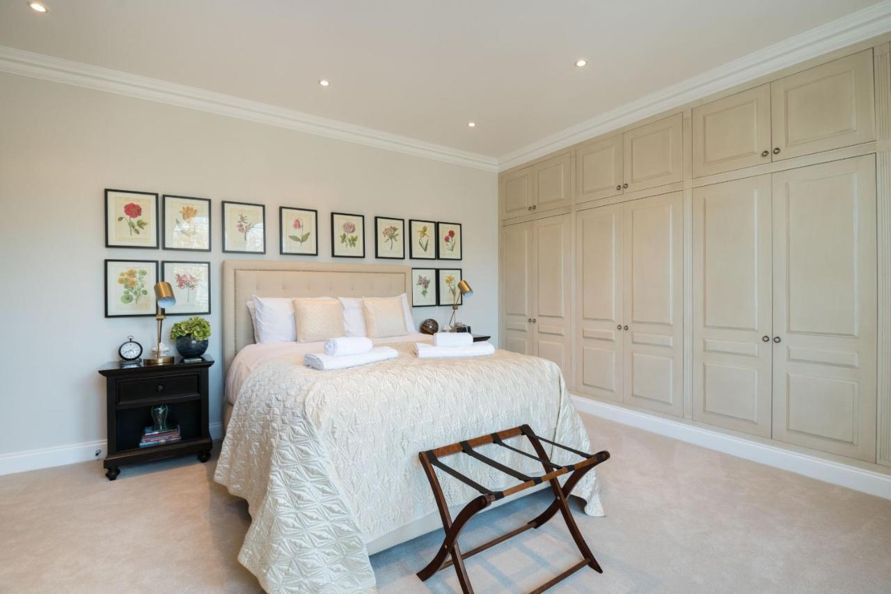 Breathtaking Putney Home With Gorgeous Garden Ричмонд Экстерьер фото