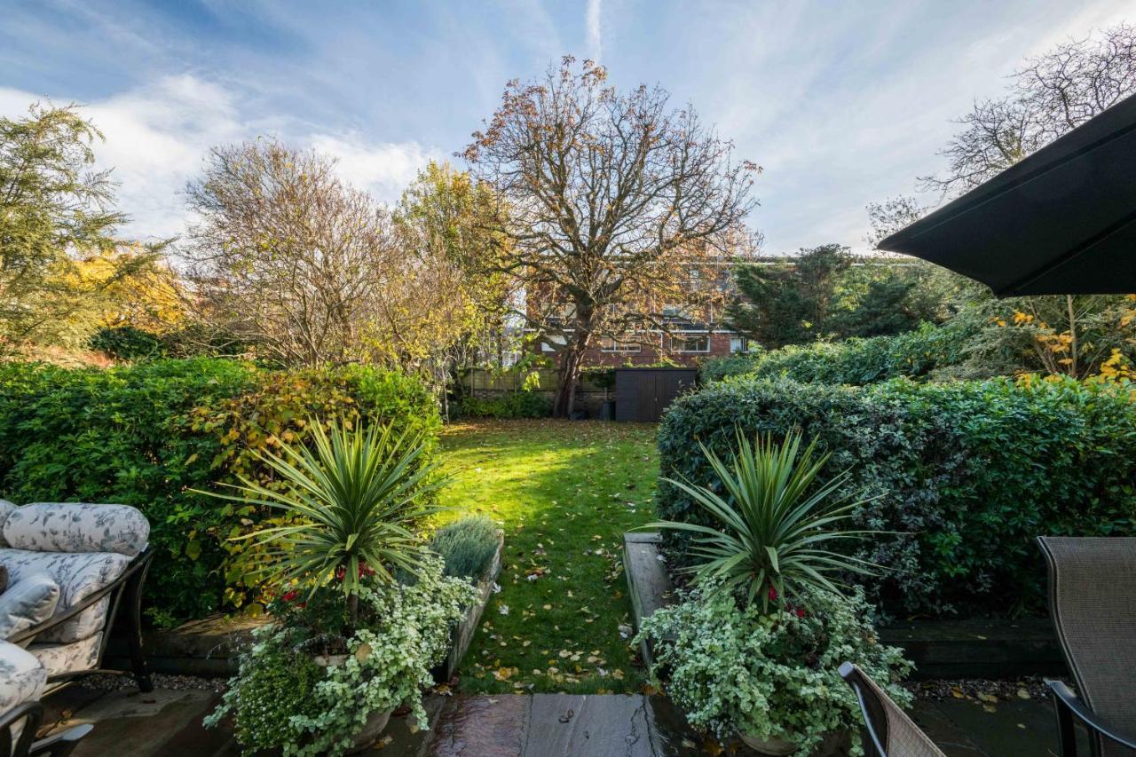 Breathtaking Putney Home With Gorgeous Garden Ричмонд Экстерьер фото