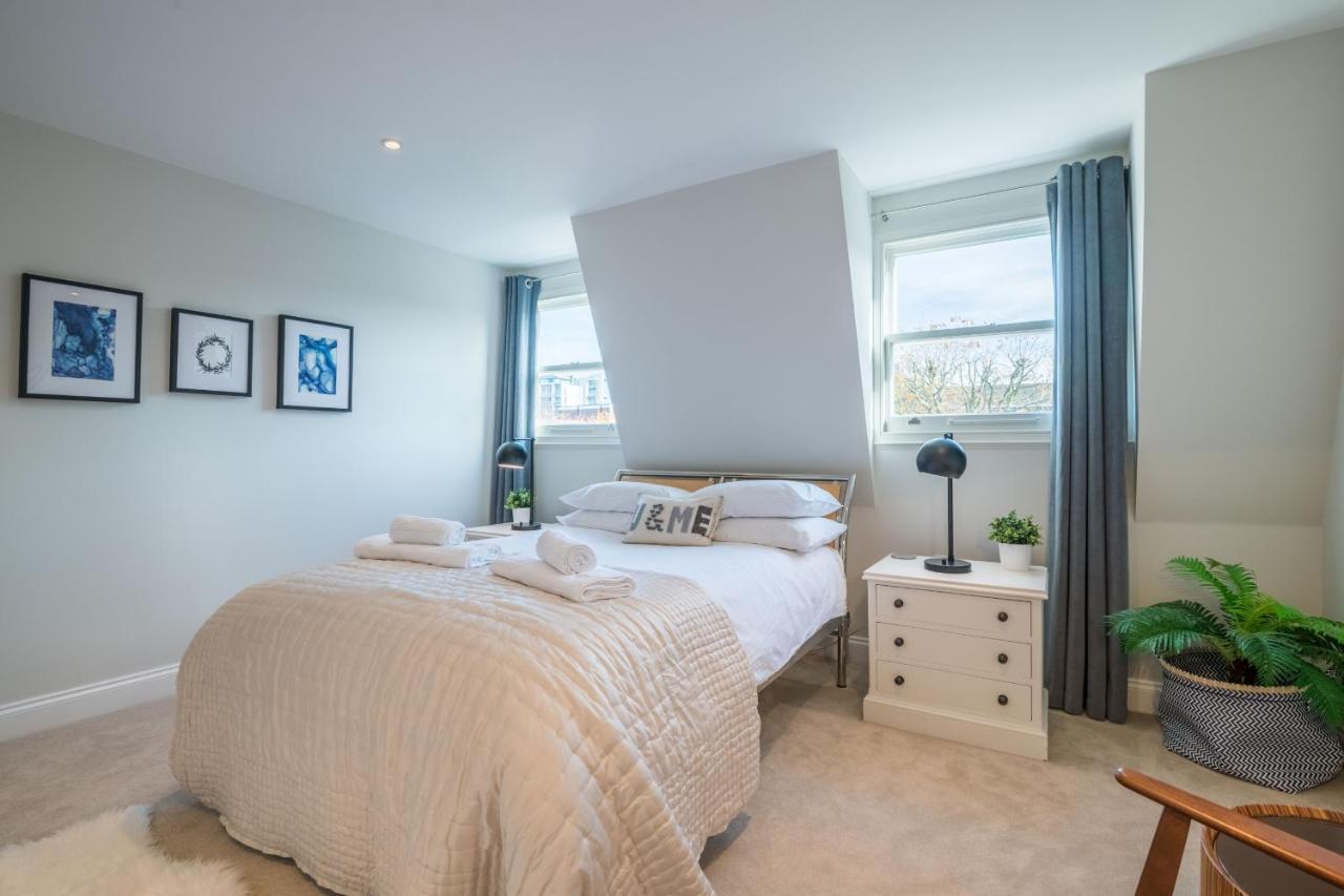 Breathtaking Putney Home With Gorgeous Garden Ричмонд Экстерьер фото